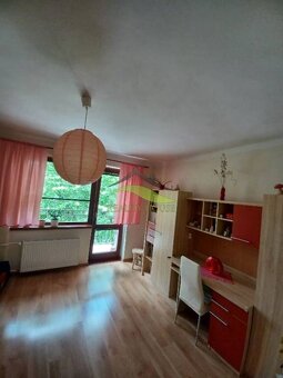 Trojizbový byt s balkónom na Dubníku - 4