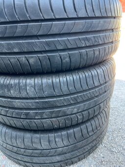 Michelin 205/60 r16 letne 6mm - 4