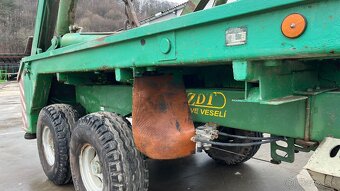 Reťazový kontajnerový nosič za traktor + kontajnery - 4