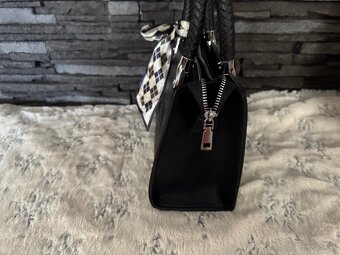 Kabelka Guess - 4