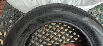 UPLNE NOVE - Bridgestone Turanza 215/60 R17 96H - 4