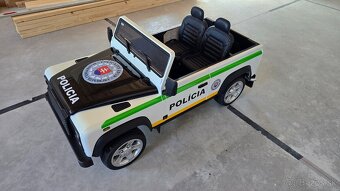 Detské elektrické autíčko Land Rover Defender - 4