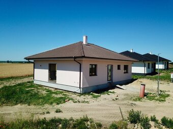 PREDAJ | Novostavba 4i. Bungalov na pozemku 662m2. - 4