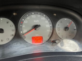Renault Thália 1.4 2005 - 4