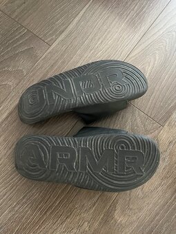 Under armour panske slapky, gumene 44 cierne - 4
