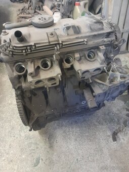 Predám motor na Peugeot 106 1.1 - 4