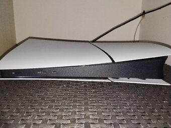 Sony PlayStation 5 Digital Slim biela 825GB - 4