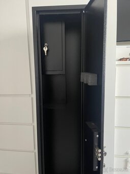 Trezor, skriňa na zbraňe - 4