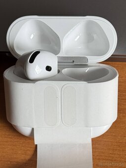 Apple AirPods 4 ANC USB C - nepoužité, rok zaruka - 4