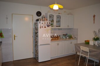 REZERVOVANÉ: Praktický 4izbový rodinný dom na pozemku 566m2 - 4