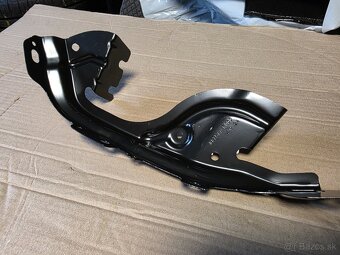 Citroen Jumpy. Toyota Proace. Držiak pravého blatníka. - 4