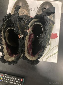 Topanky-Laura vita zanovne - 4