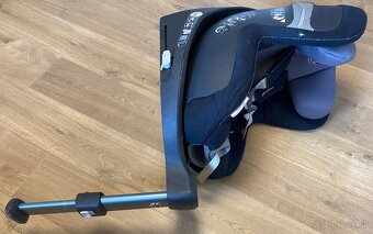 Autosedačka CYBEX Sirona S i-Size + novorodenecká vložka - 4