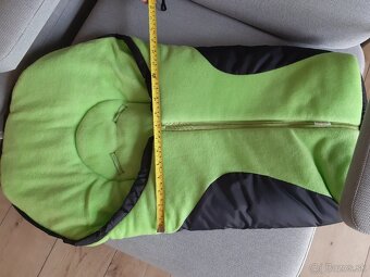 Zelený fusak do autosedačky - 4
