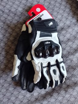 Nové kožené rukavice na motorku pod stromček 🎄. - 4