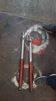 Predné tlmiče na Jawa ČZ kyvacka - 4