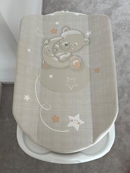 Prebaľovací pult s vaničkou CAM - 4