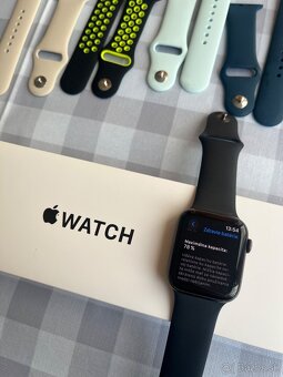 Apple Watch SE 2. generácie 44mm GPS - 4