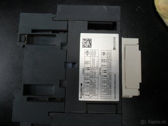Rôzny elektromateriál - 4