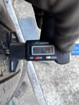Letné pneu 195/60R16C viem aj prezuť - 4