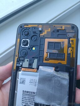 📱 Samsung Galaxy A32 SM-A326B — na diely alebo opravu
- 4