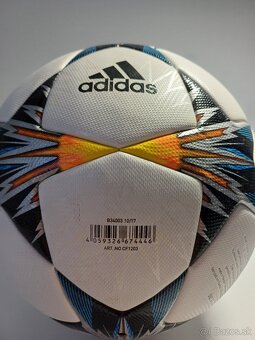 Futbalová lopta - 4