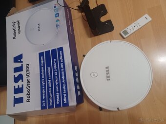Vysavač Tesla Robo Star iQ 300 - 4