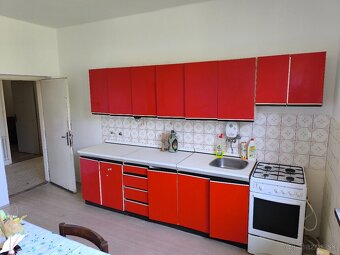 Predám rodinný dom v centre obci Dvorníky 4+1. - 4