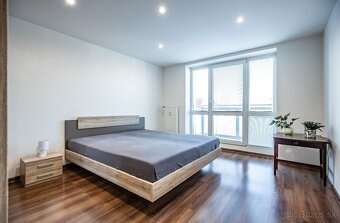 3-izb. byt v Trnave na HOSPODÁRSKEJ ul., 59 m2, balkón - 4