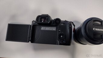 CANON EOS R7 - 4