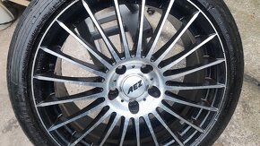 5x114,3 r18 225/40 R18 - 4