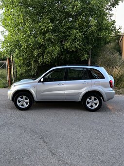 Toyota Rav4 2.0 D-4D 4x4 Klimatronik,Ťažné, Len 156.000km - 4
