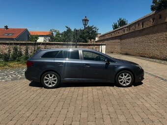 Toyota Avensis Combi 140 kW - 4