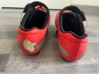 Cyklistické cestné tretry + pedále - 4