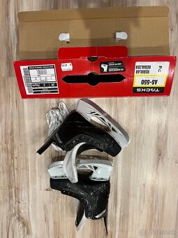 Korčule na ľad CCM - 4