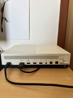 Xbox One S 500GB - 4