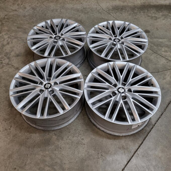 Hliníkové disky 5x112 R18 7J ET45 - 4