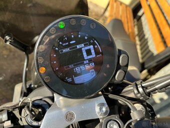 Yamaha XSR 900 - 4