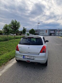 Suzuki swift - 4