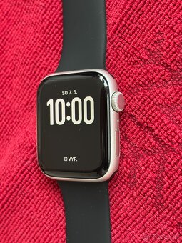 Apple Watch SE 2.gen 44mm strieborné - 4