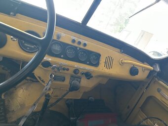 Uaz 469 - 4