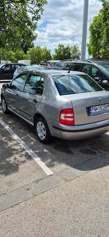 Skoda fabia sedan - 4