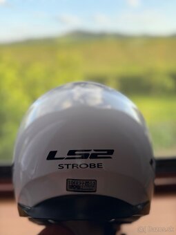LS2 Strobe - 4