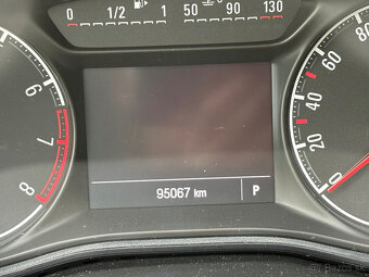 Predám Opel Corsa E 1.4 benzín - 4