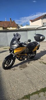 Honda Varadero XL1000 - 4
