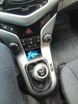 Chevrolet cruze 1,6 benzín - 4