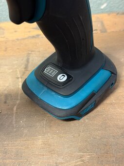 AKU skrutkovač Makita DHP458 - 4