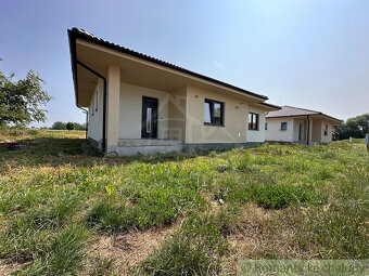 NOVOSTAVBA V NESVADOCH – HOLODOM S MOŽNOSŤOU DOKONČENIA NA - 4