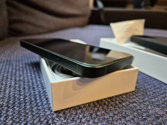 Predám iPhone 13 Mini - 4