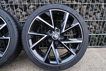 Vega r18 letne Octavia 3 - 4